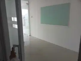SEWA KANTOR MURAH GRAND SLIPI TOWER PARTISI LUAS 42 SQM