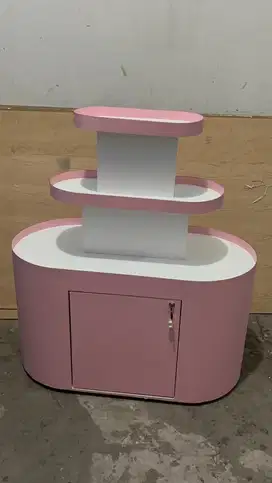 meja rak display kosmetik | 120x50x140cm