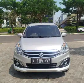 Suzuki ertiga gx - at