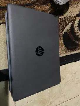 Laptop HP 240 G6