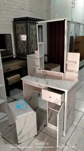 Meja Rias siap antar