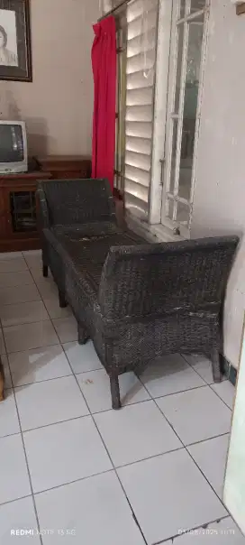 Kursi sofa rotan asli