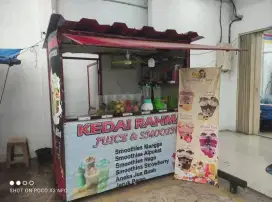 Booth jualan gerobak