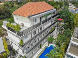 Dijual Murah Hotel  27 Kamar Tidur di Canggu 1 km dari Echo Beach