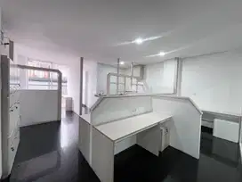 SEWA KANTOR GRAHA ADHI MEDIA SEMI FURNISH LUAS 139