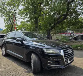 Audi Q7 2018 black hitam Audi q7 2019 q7 2017 tfsi quattro jual bu