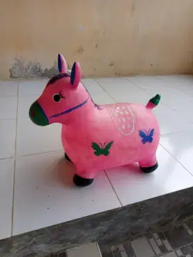 Maenan kudaan karet