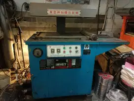 Mesin Pengemas plastik Vakum ( Vacuum Skin Packing Machine ). 