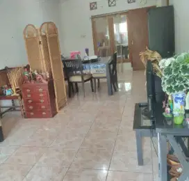 Meja makan set 6 kursi