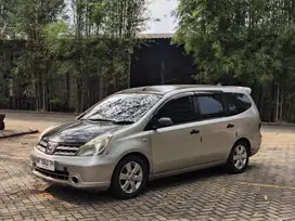 Nissan Grand livina 2010 Bensin