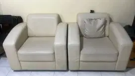 Sofa ruang tamu