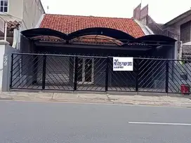 Di Jual Rumah / Tempat Usaha 1 Lantai  Bintaro, Jakarta Selatan