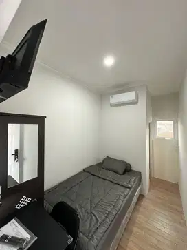 DIJUAL RUMAH KOST DI PASAR BARU FULL FURNISHED