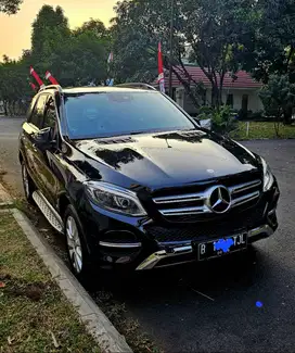 Mercedes benz GLE250D 2016 hitam black mercy gle250d 2017 mercy diesel