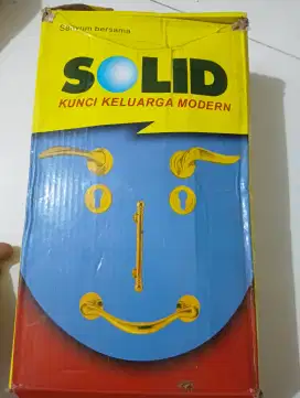Handle pintu merk solid