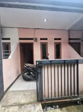 Jual muraah kontrakan 1 pintu 120 juta nego luas 33 m² AJB PBB
