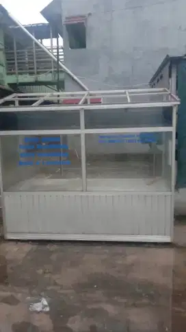 Etalase untuk jualan