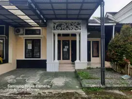 Disewakan Rumah Semi Furnish Terawat 3 Menit Unsoed Purwokerto