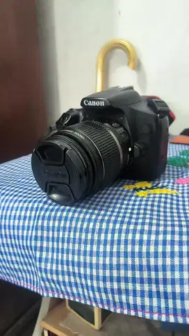 Dijual Kamera Canon 1300D