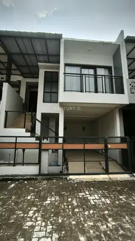 Rumah Strategis Siap Huni Di Perumahan Puri Depok Mas