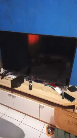 Dijual cepat Smart TV Sharp 43
