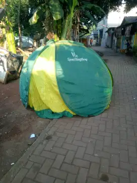 Tenda Besar untuk kemping