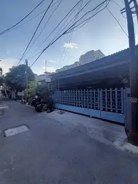 TURUN HARGA Rumah Second Dalam Perumahan Di Kemayoran Jakarta Pusat