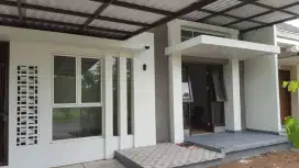 Jual Rumah Suvarna Sutera Tangerang, sudah renov murah
