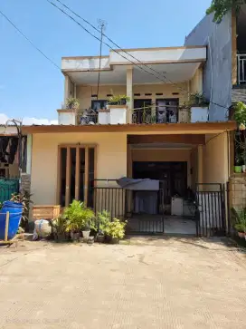 Rumah Murah 2 Lantai  Perumahan Gn Putri MURAH