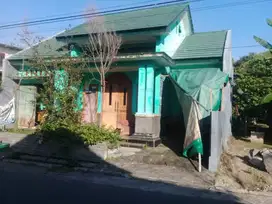 TURUN HARGA : DIJUAL BU : 650 JT. Rumah Luas 60 M2 Tanah 121 M2.