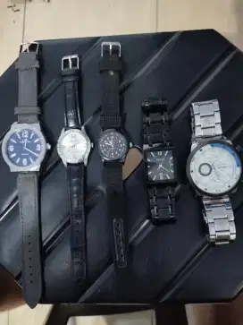 Jam Tangan Second