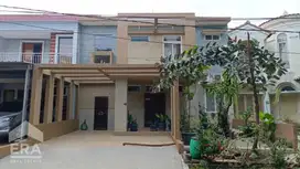 RUMAH MEWAH SIAP HUNI SEMI FURNISH DI TAMAN SIMPRUK CIKARANG