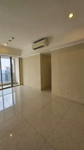 disewakan 3+1 bedroom condo semi furnish Taman Anggrek Residence