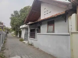 Rumah mutah strategis kentungan jln kaliurang KM 6