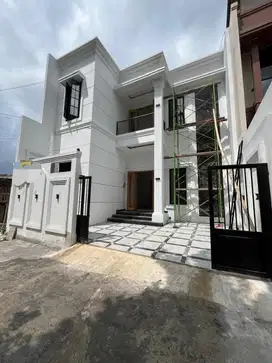 Rumah baru modern jalan kaliurang Kam 6 plemburan