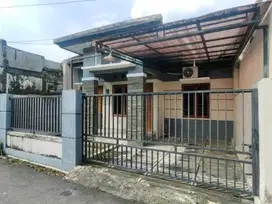 Rumah minimalis sangat nyaman dan strategis jln kaliurang KM 7