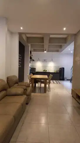 Disewakan rumah furnished di sayap Jl Sunda Bandung