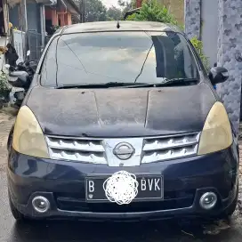 Dijual Mobil Grand Livina AT 2007