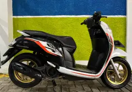 Honda scoopy iss