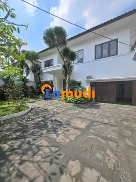 RUMAH MURAH MEWAH CLASSIC DI KEMANG JAKARTA SELATAN