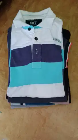 Jual baju / kaos masih layak..