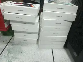 Box MacBook Bekas