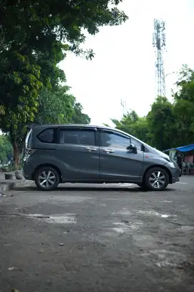 Honda Freed 2011 Bensin