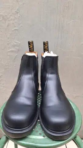 Dr martens docmart chelsea boots