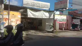 Tanah pinggir.jalan nologaten istimewa cocok untuk usaha