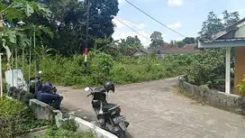 Tanah kavling barat kampus UII jln kaliurang KM 14