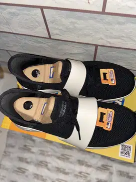 Sepatu Skechers GO WALK