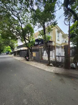 Dijual rumah mewah siap huni harga murah di kebayoran baru