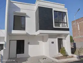 RUMAH SIAP HUNI 400 METER DARI STADION MAGUWO