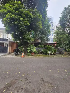 TURUN HARGA!! DI JUAL RUMAH TUA HITUNG TANAH DALAM KOMPLEK  GANDARIA